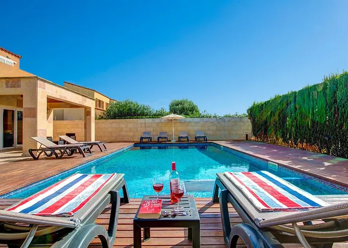 Villa Serena Forcat By *