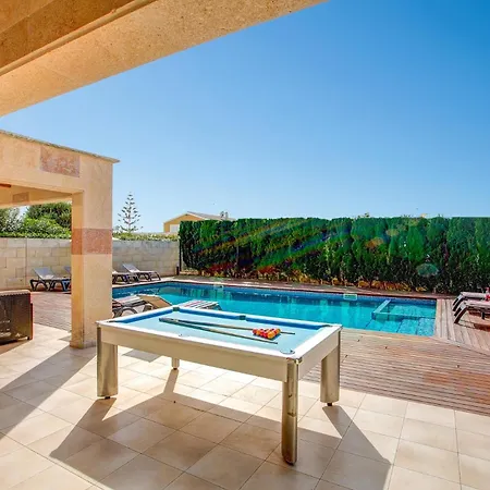 Serena Forcat By Villa Cala'N Blanes (Menorca)