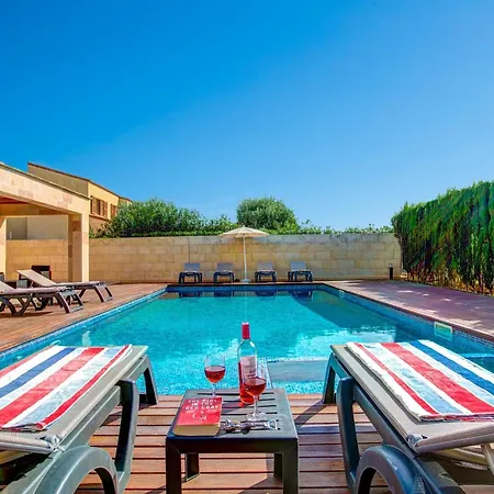 Villa Serena Forcat By *