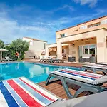 Villa Serena Forcat By *